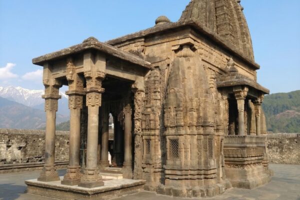 Baijnath Temple Himachal Pradesh – Complete Guide to the 1204 CE Vaidyanatha Shiva Shrine